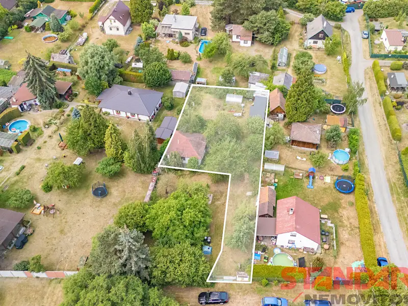 Prodej stavebního pozemku 774 m², Dobřany – náhled fotky 1