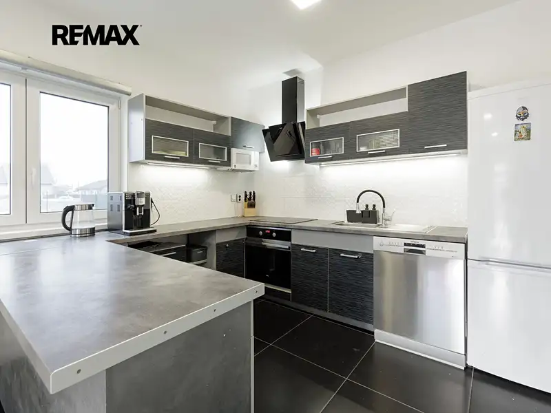 Prodej rodinného domu 92 m², pozemek 738 m², Kladno – náhled fotky 3