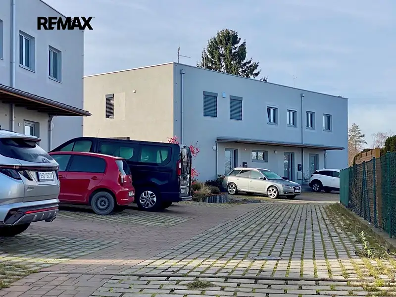 Pronájem rodinného domu 103 m², pozemek 145 m², Mukařov – náhled fotky 3