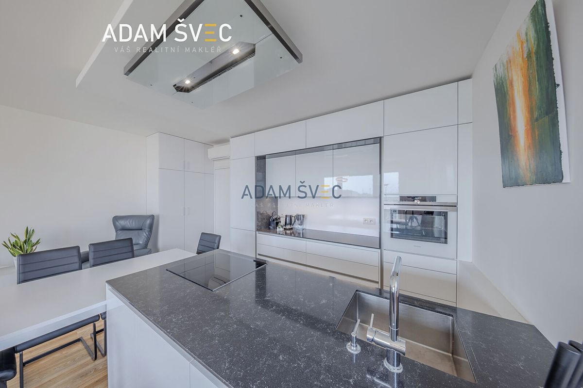 Pronájem bytu 2+kk 70 m² – fotografie 3