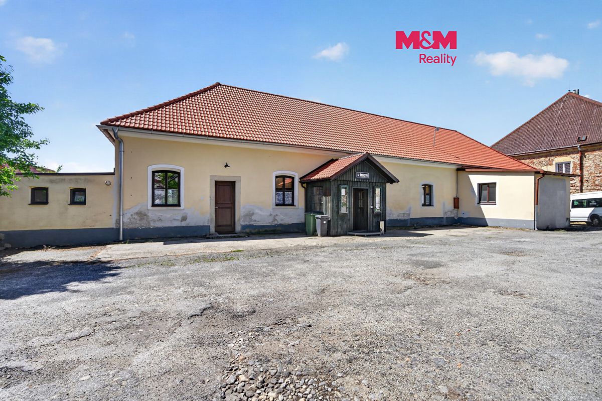 Prodej restaurace 879 m², Studená – fotka 1 z 3