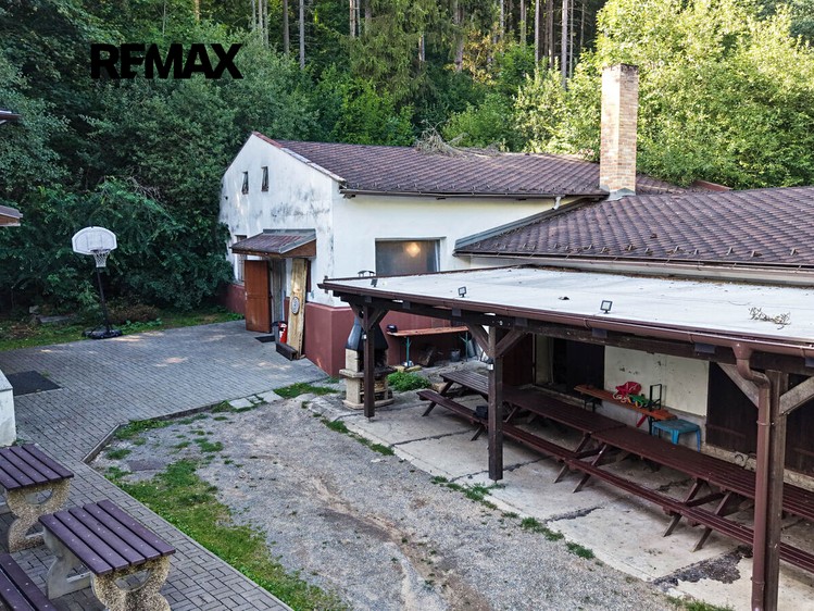 Prodej komerčního prostoru, 210 m² (13 z 37)