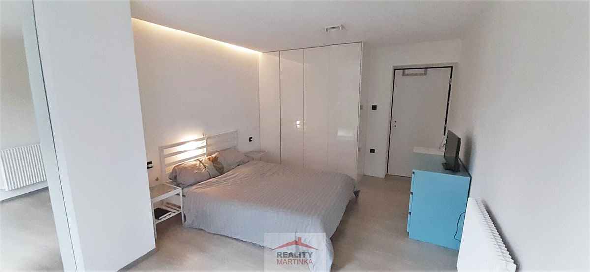 Pronájem bytu 2+kk 48 m² – fotografie 3