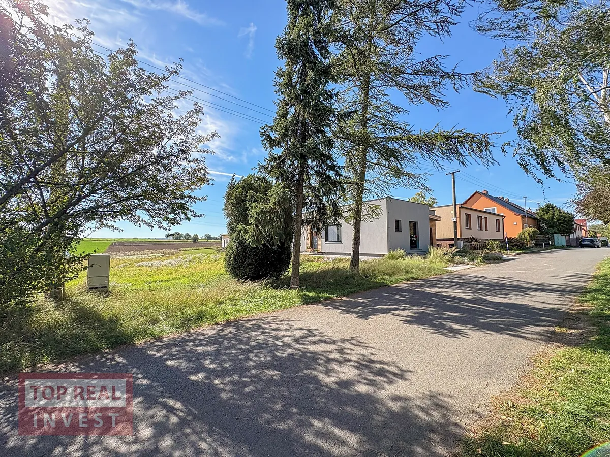 Prodej stavebního pozemku 1447 m²