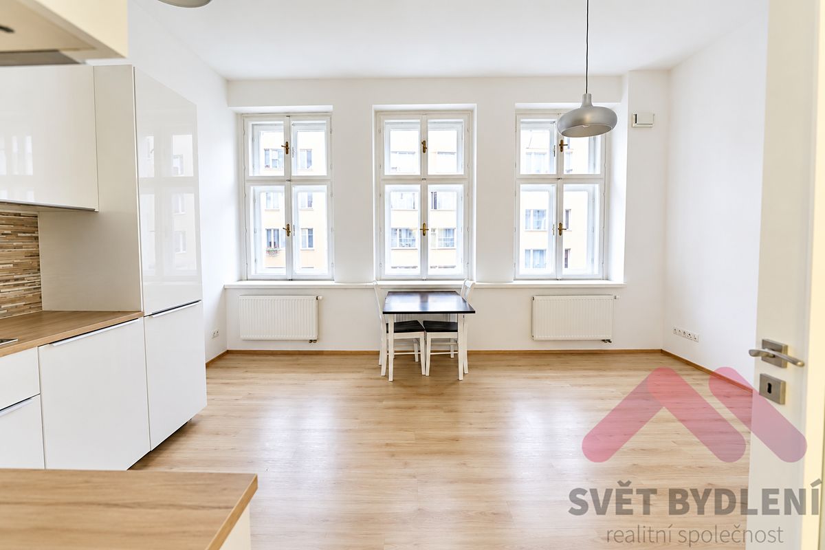 Pronájem bytu 2+kk 44 m²