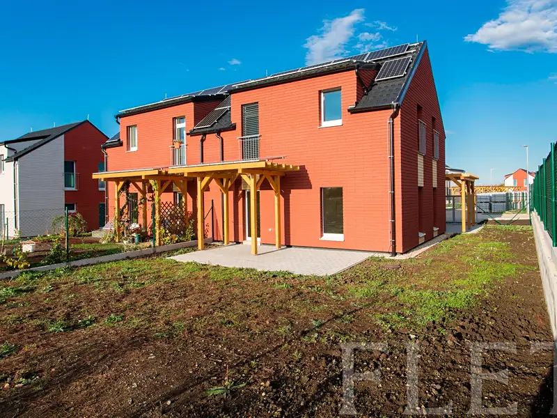 Prodej rodinného domu 96 m², pozemek 297 m², Zlonín – náhled fotky 1