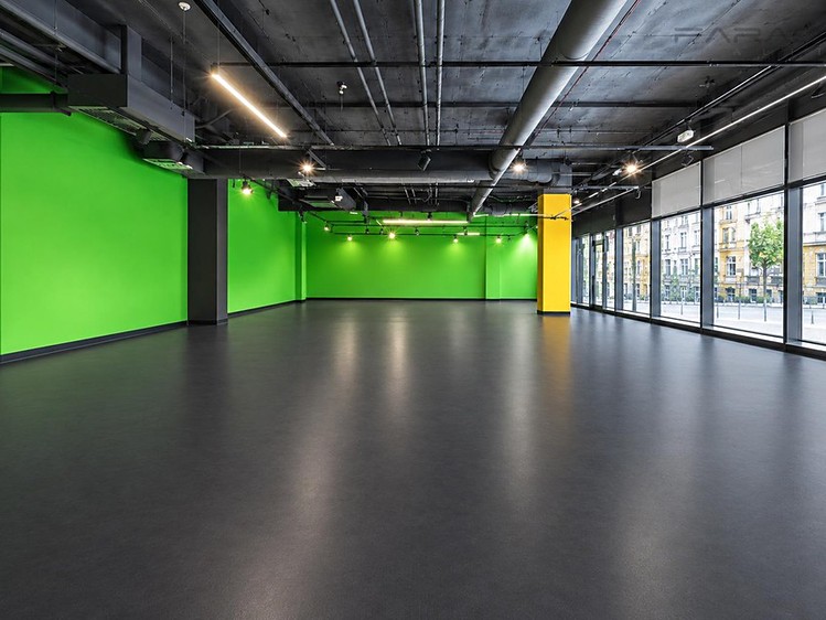 Комерційне приміщення в оренду, 174 м² (2 з 18)