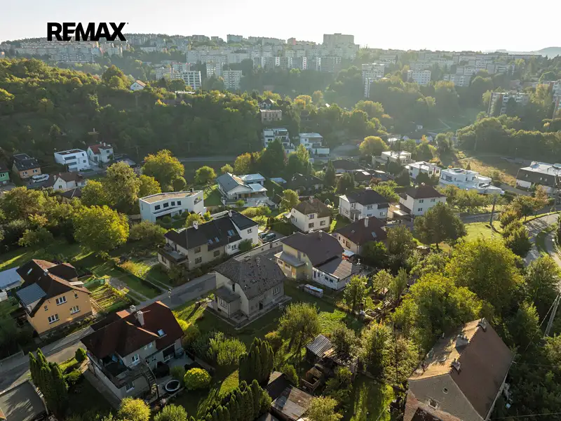 Prodej rodinného domu 255 m², pozemek 705 m², Zlín – náhled fotky 3