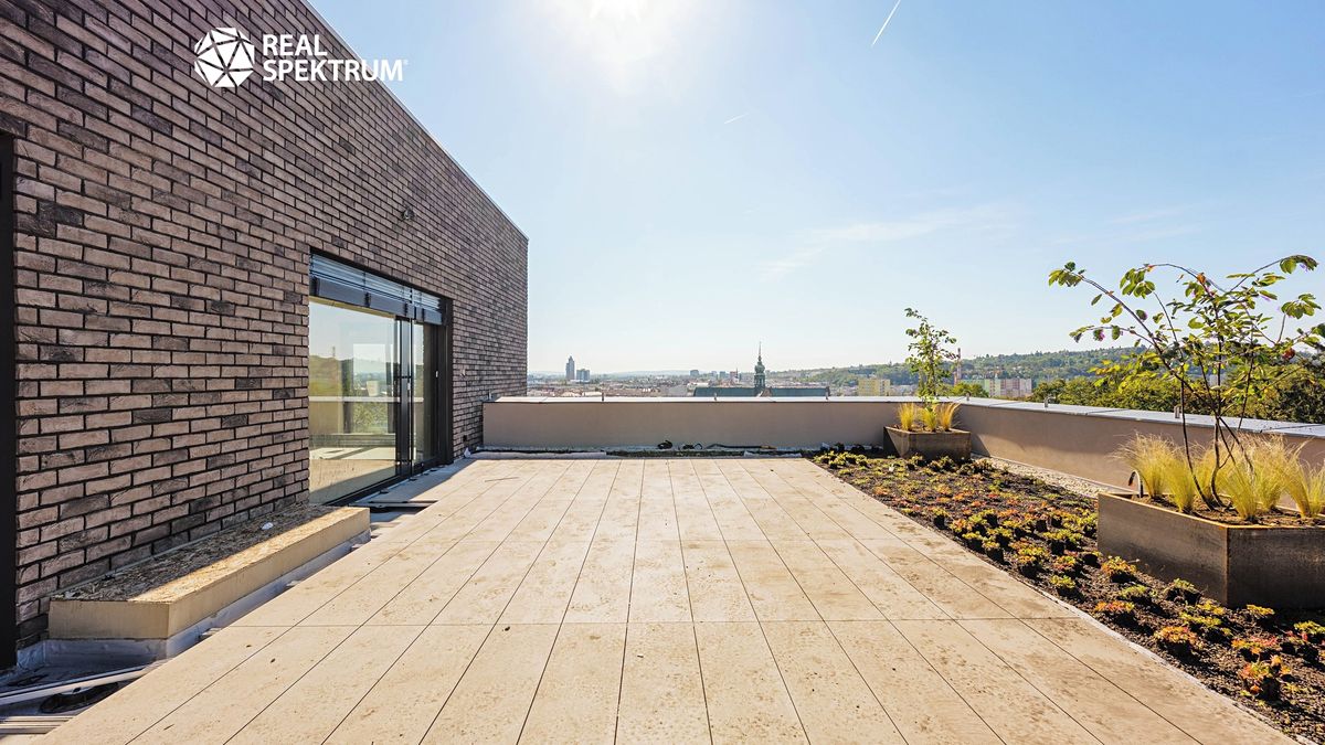 Pronájem bytu 4+kk 61 m² – fotografie 4