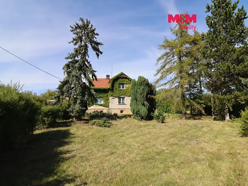Prodej rodinného domu 180 m², pozemek 2074 m², Peruc – náhled fotky 1