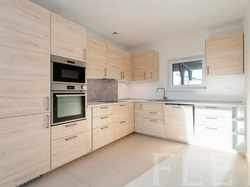 Prodej rodinného domu 96 m², pozemek 297 m², Zlonín – náhled fotky 2