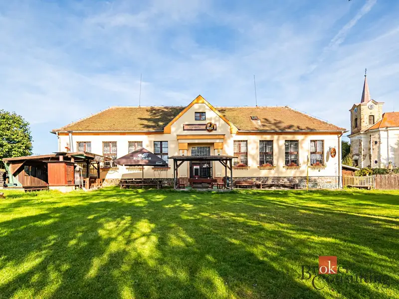 Prodej rodinného domu 257 m², pozemek 1087 m², Nový Dům – náhled fotky 1