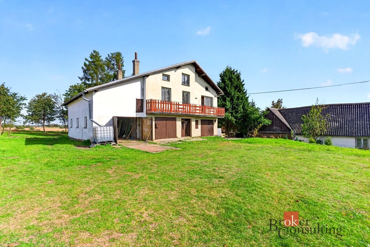 Prodej rodinného domu 262 m², pozemek 1732 m², Radkov – fotka 1 z 3