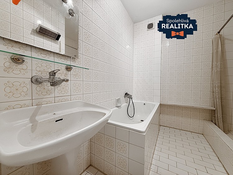 Prodej domu, 253 m² (12 z 24)