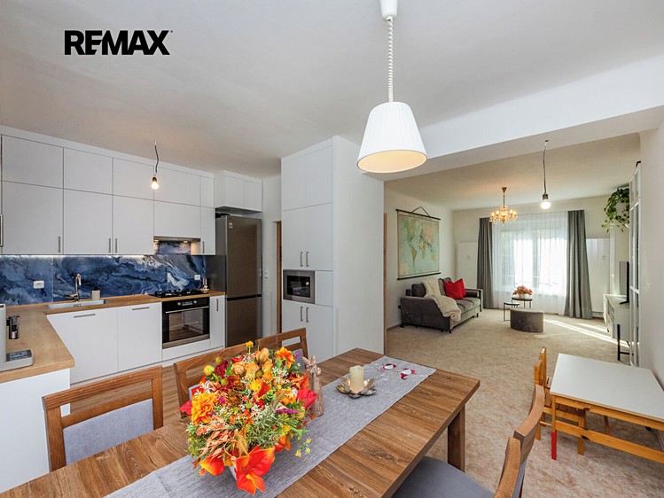 Prodej bytu 3+kk, 78 m² (1 z 15)