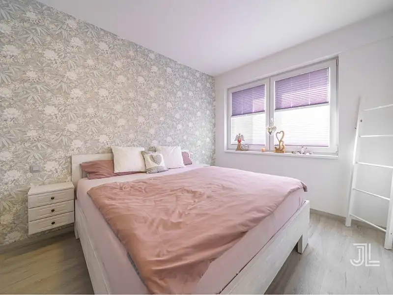 Prodej bytu 5+kk 120 m², Karlovy Vary – náhled fotky 1