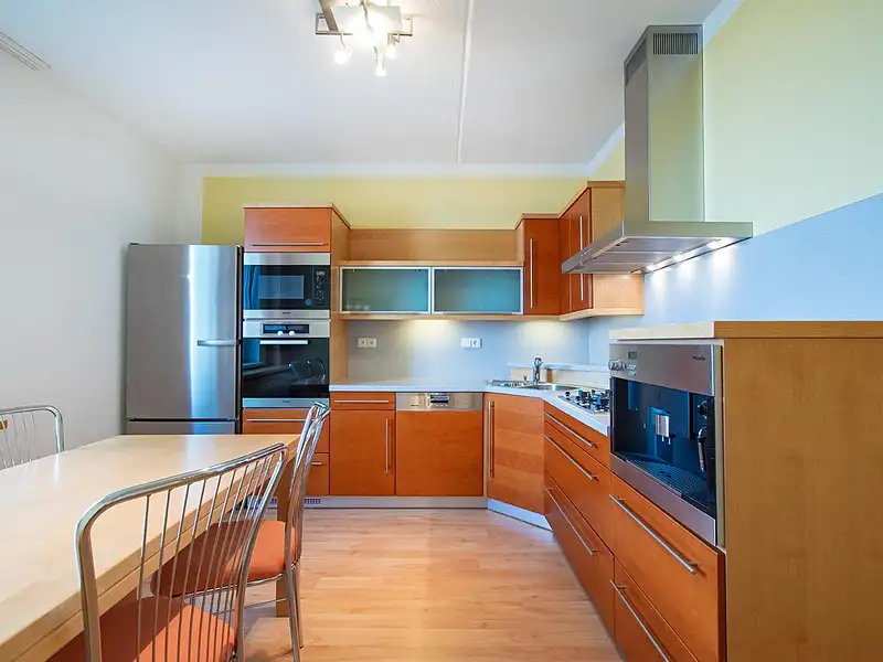 Prodej bytu 3+1 65 m², Třeboň – náhled fotky 3