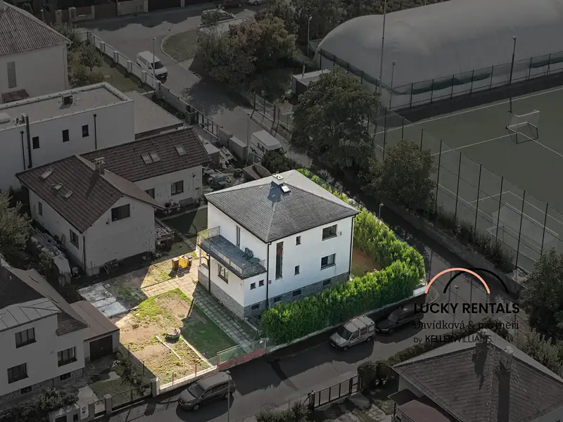 Prodej rodinného domu 154 m², pozemek 472 m², Praha – náhled fotky 3
