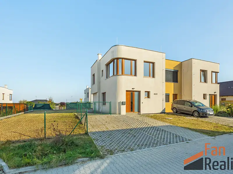 Pronájem rodinného domu 92 m², pozemek 160 m², Rubínová, Horoušany – Horoušánky, okres Praha-východ