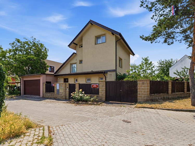 The House for sale, 340 m² (10 of 34)