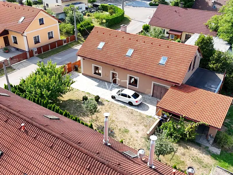 Prodej rodinného domu 160 m², pozemek 714 m², Mikulovice – náhled fotky 2