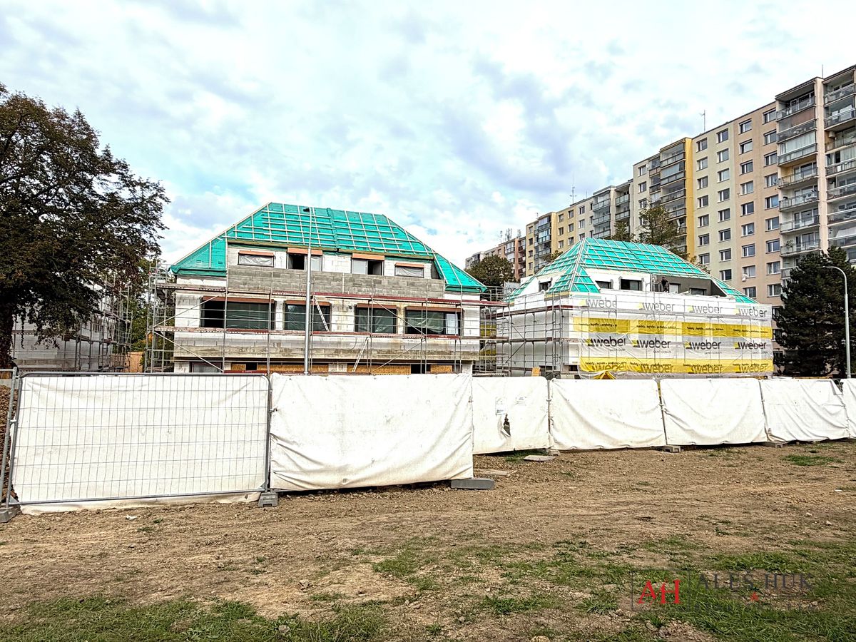 Prodej rodinného domu 148 m², pozemek 247 m², Praha – fotka 1 z 3