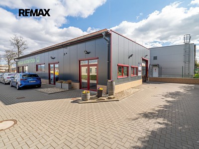Prodej komerčního prostoru, 297 m² (3 z 21)