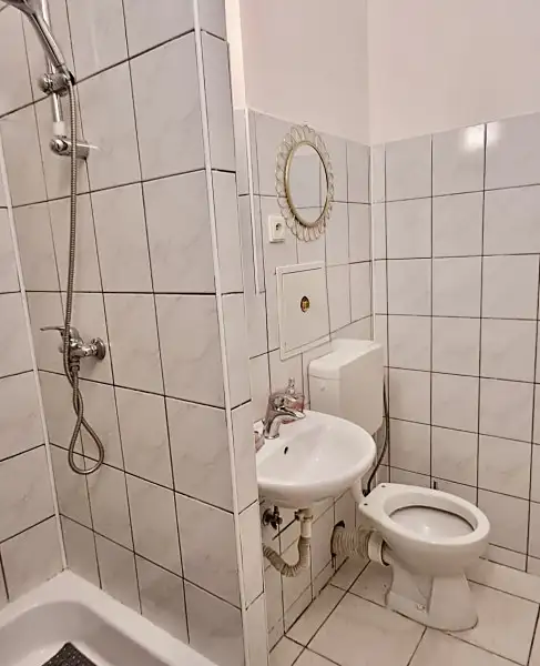 Pronájem bytu 1+kk 19 m², Děčín – náhled fotky 3