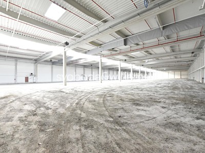 Pronájem komerčního prostoru, 7 500 m² (2 z 10)
