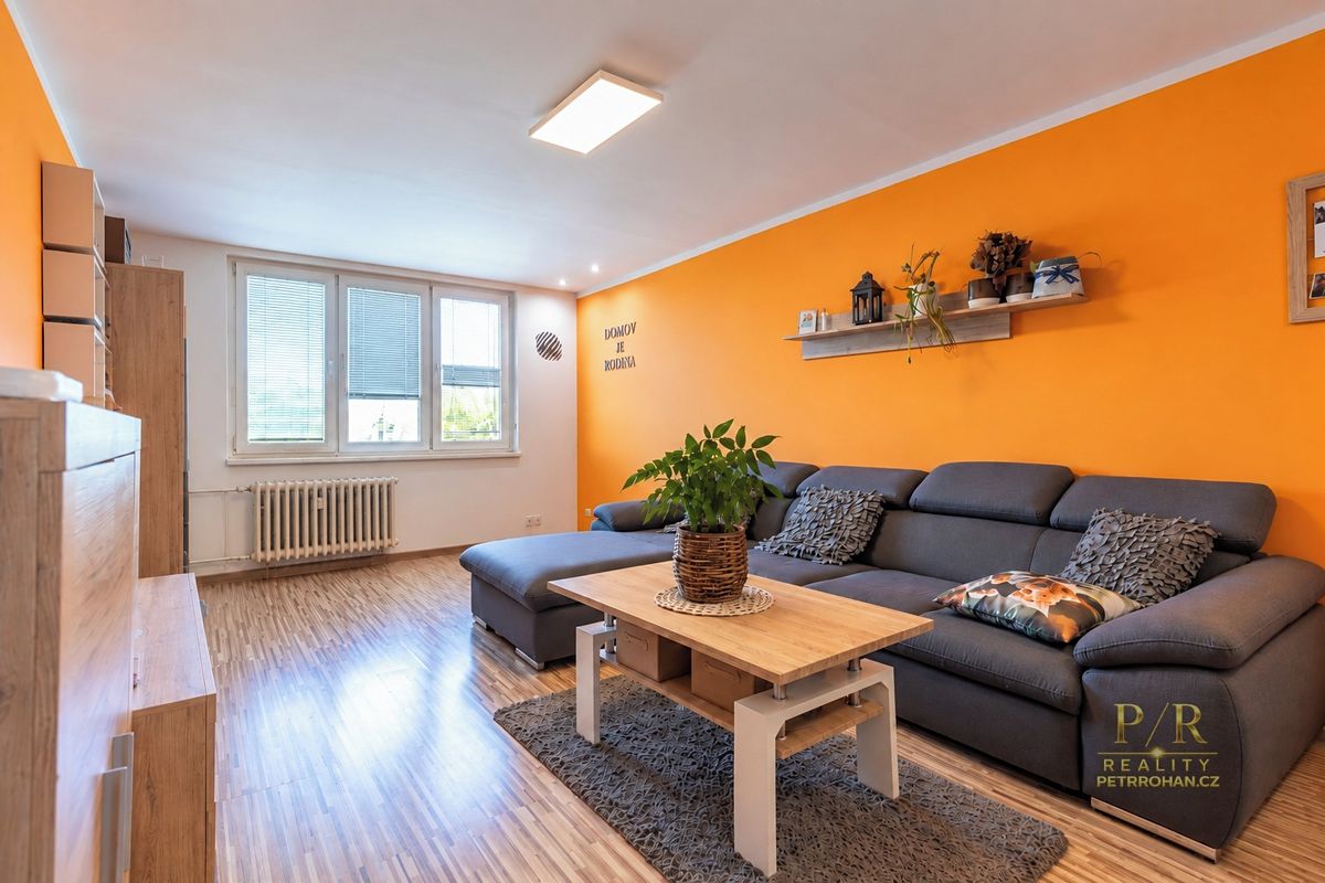 Pronájem bytu 2+1 60 m², Chodov – fotka 1 z 3