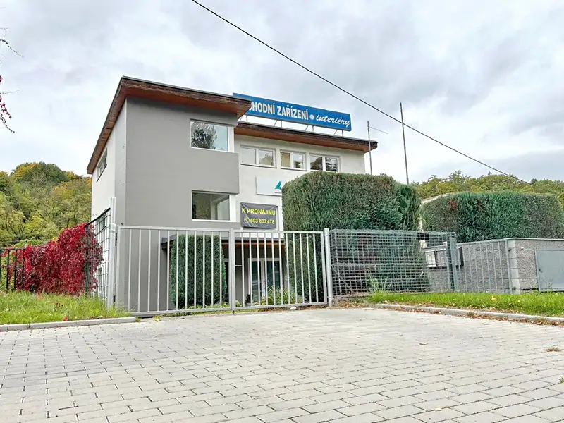 Pronájem kanceláře 91 m², Zlín – náhled fotky 1