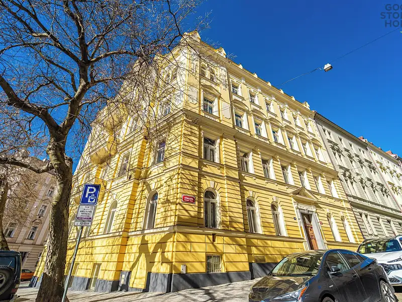 Pronájem bytu 2+kk 56 m², Praha – náhled fotky 1