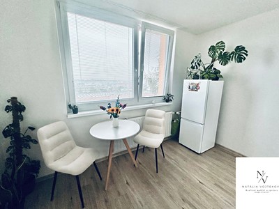 Pronájem bytu 1+1, 35 m² (3 z 9)