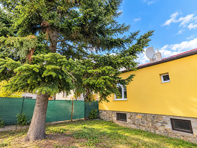 Pronájem rodinného domu 68 m², pozemek 1300 m², Jinočany – náhled fotky 3