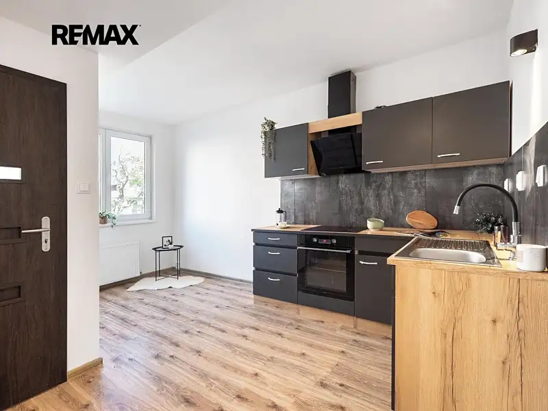 Prodej bytu 2+1 58 m², České Budějovice – náhled fotky 1