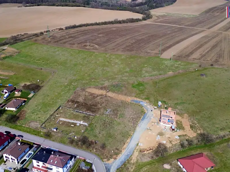 Prodej stavebního pozemku 1627 m², Netvořice – náhled fotky 2