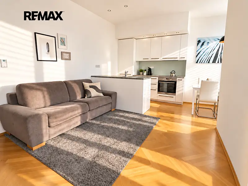 Pronájem bytu 2+kk 50 m², Praha – náhled fotky 3