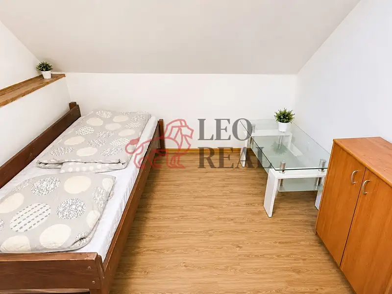 Pronájem bytu pokoje 10 m², Břeclav – náhled fotky 2