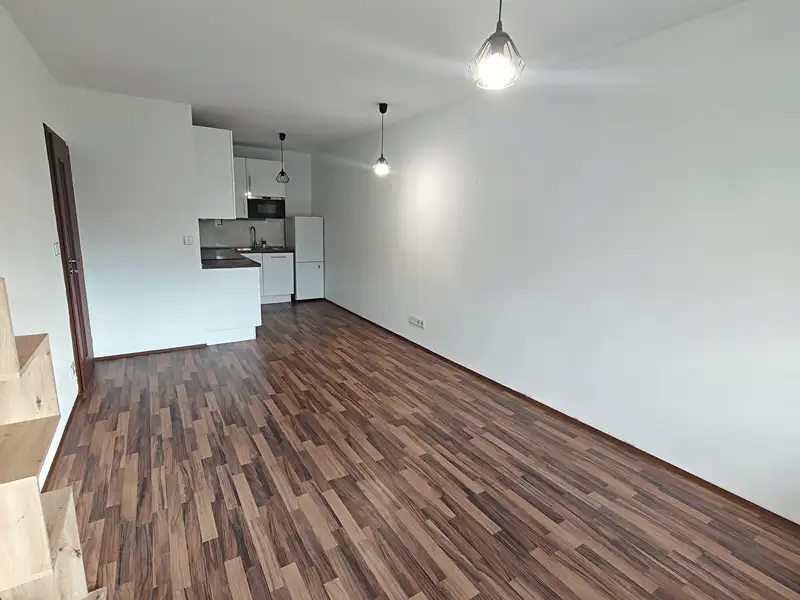 Pronájem bytu 2+kk 44 m², Praha – náhled fotky 2