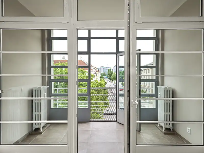 Prodej bytu 3+1 125 m², Praha – náhled fotky 2