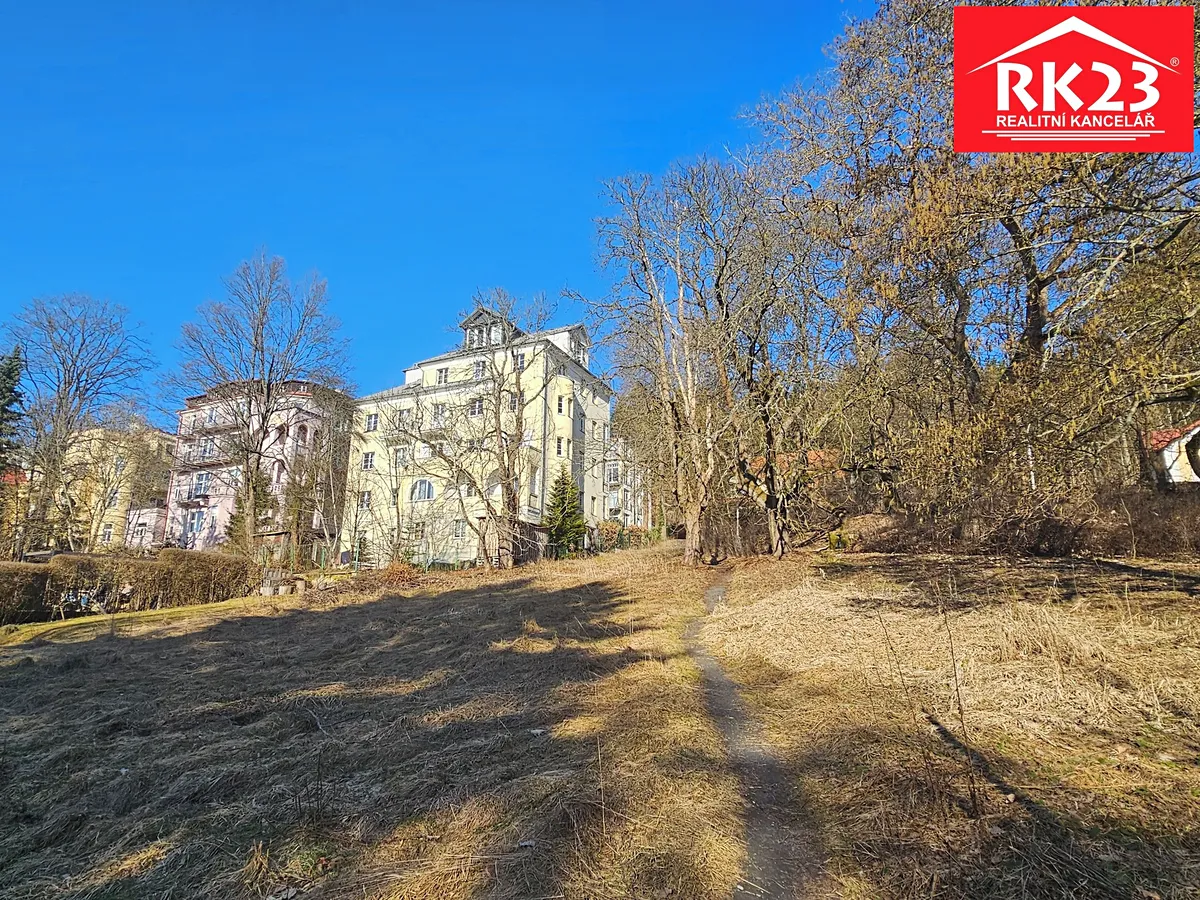 Prodej komerčního pozemku 3377 m²
