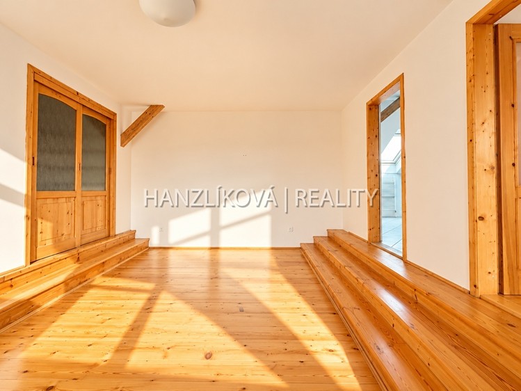 Квартира 4+kk на продаж, 143 м² (9 з 25)