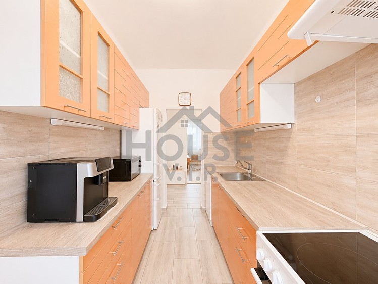 Prodej bytu 3+1, 77 m² (9 z 18)