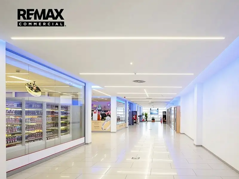 Pronájem obchodního prostoru 151 m², Praha – náhled fotky 1