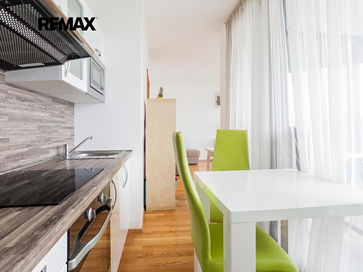 Квартира 1+kk в оренду, 38 м² (7 з 14)