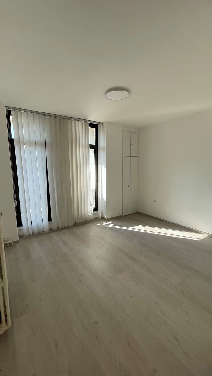 Pronájem bytu pokoje 22 m², Zlín – fotka 1 z 3