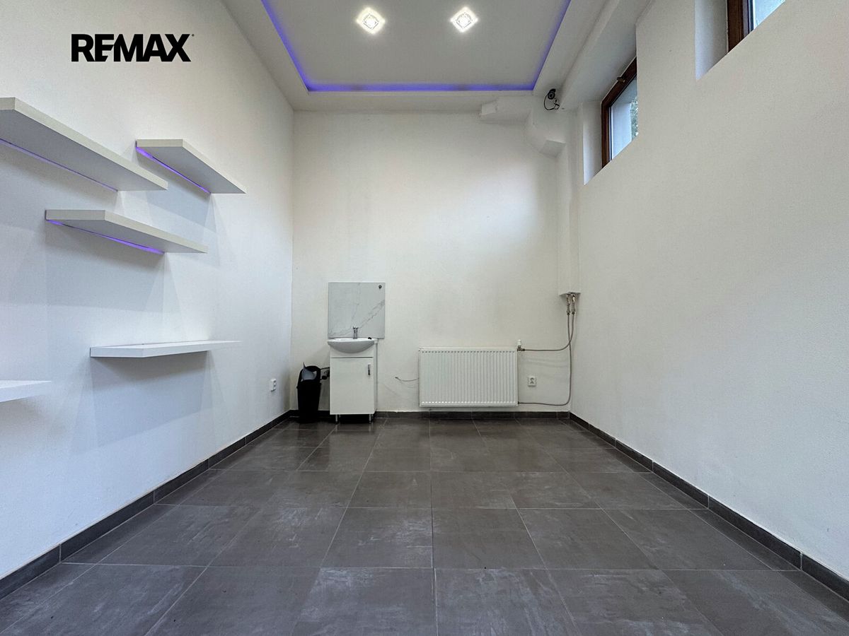 Pronájem obchodního prostoru 11 m², Olomouc – fotka 1 z 3