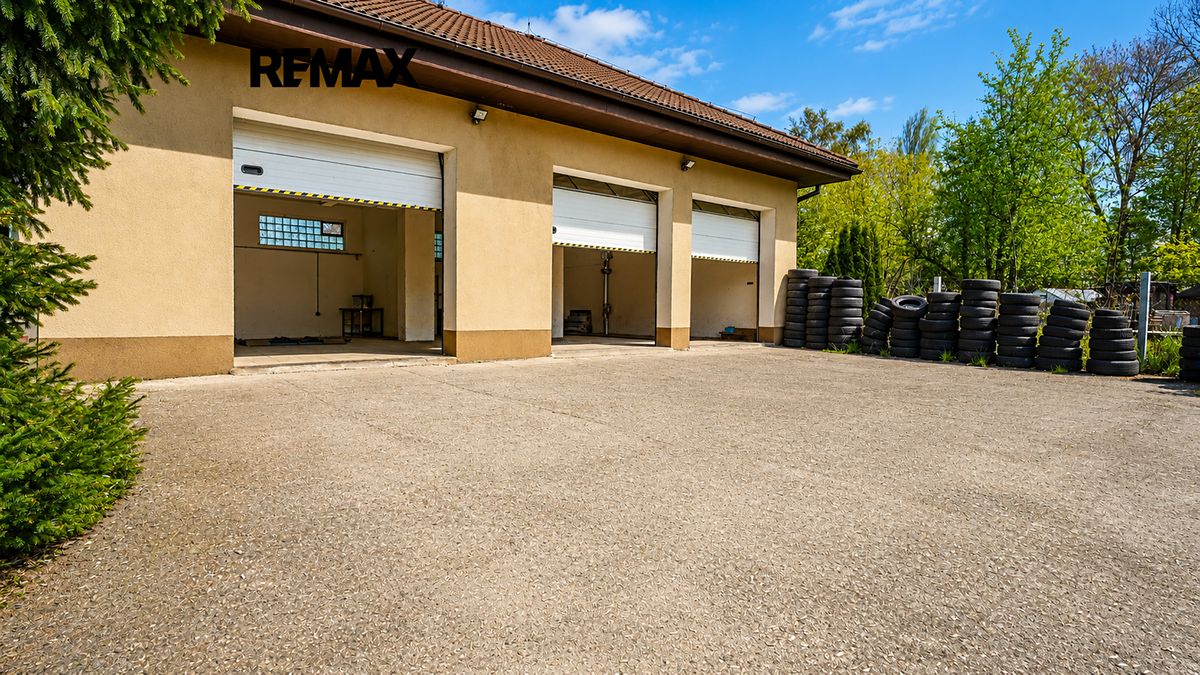 Prodej obchodního prostoru 277 m², Smiřice – fotka 1 z 3