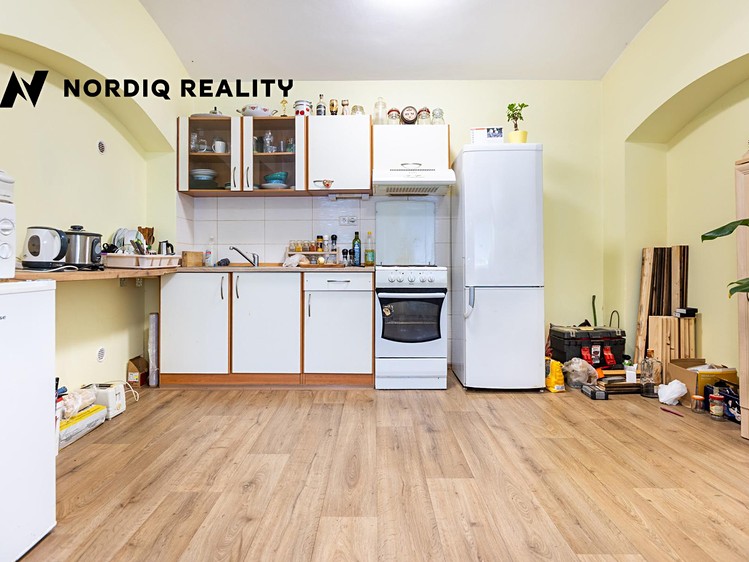 Prodej komerčního prostoru, 439 m² (34 z 39)