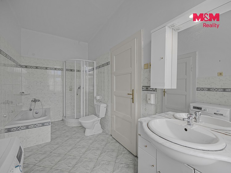 Pronájem domu, 134 m² (8 z 21)
